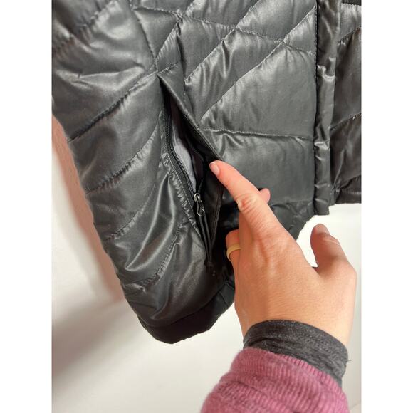 The North Face Puffer Vest Women's Medium 550 Goose Down Black Quilted - Picture 7 of 11